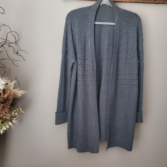 Aztec Print Cardigan & Grey Cardigan - Picture 4 of 7